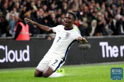 世界杯预选赛｜英格兰胜塞尔维亚